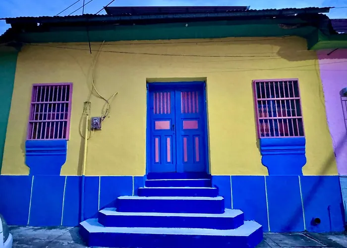 Los Girasoles By HostalHostal